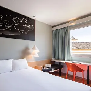 Ibis Hotel Siviglia